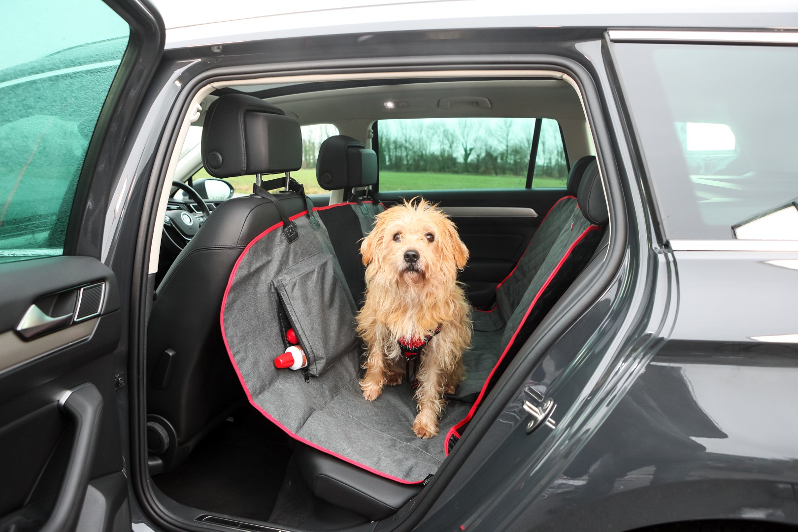 KONG 2-in-1 Bench Seat Cover and Hammock KONG 2-in-1 Bench Seat Cover and Hammock