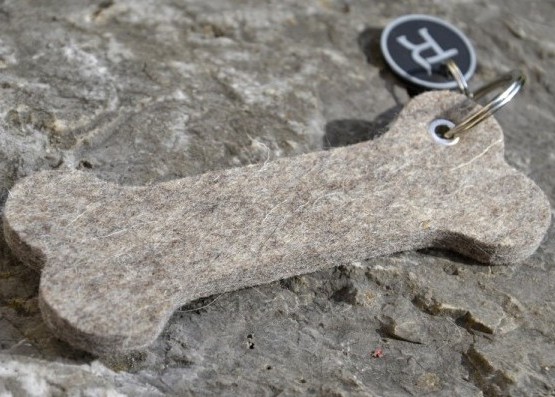 Schlüsselanhänger Filz Knochen